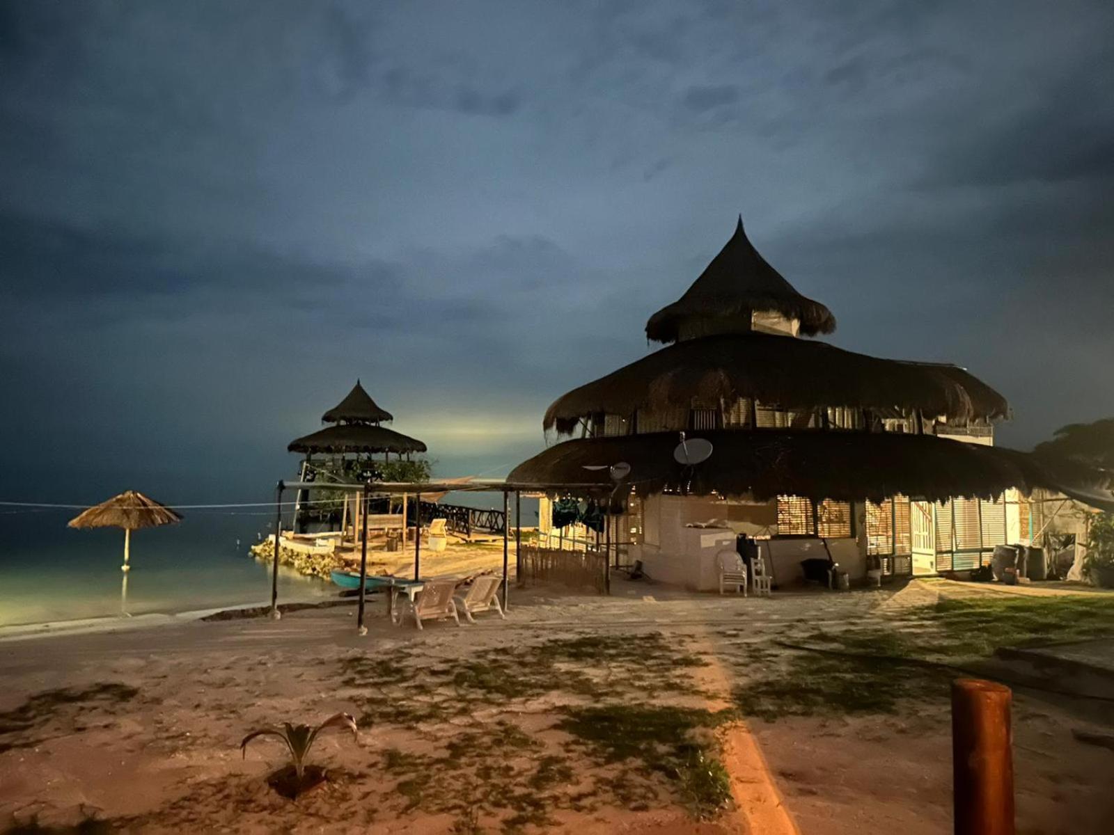 El Embrujo Tintipan Hotel Tintipan Island Exterior foto